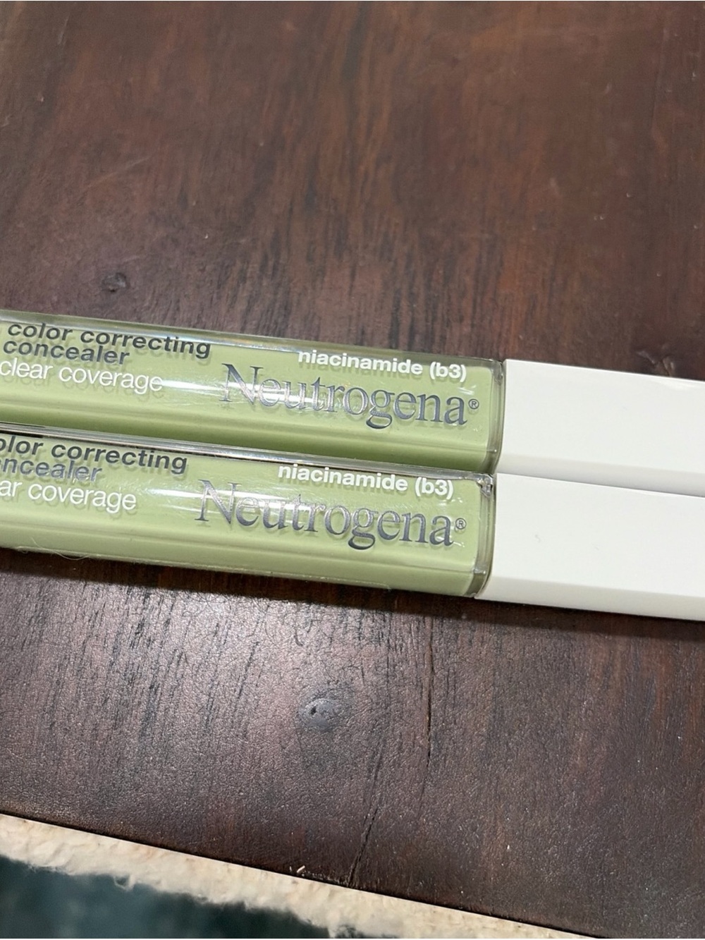 Neutrogena Clear Coverage Color Correcting Concealer- Green - lot of 2 - Picture 2 of 2